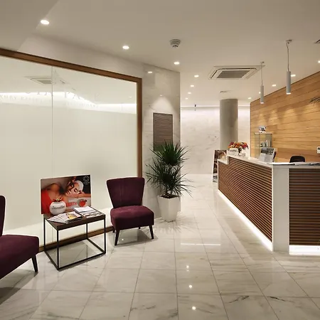 Elysia Park Premium * פאפוס