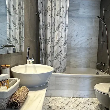 Апартаменты Elysia Park Premium Пафос